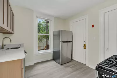 7 University Place, New Haven, CT 06511 - Photo 8