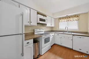 62 Monticello Dr, Branford, CT 06405 - Photo 12