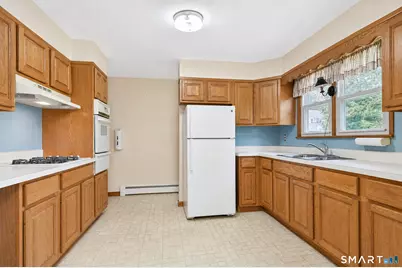 29 Saw Mill Road, New Fairfield, CT 06812 - Photo 6