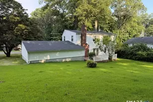 816 Indian Hill Rd, Orange, CT 06477 - Photo 2