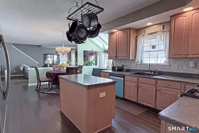 4 Kate Way, Windsor Locks, CT 06096 - Photo 10