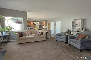 4 Kate Way, Windsor Locks, CT 06096 - Photo 18