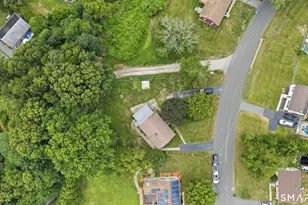 51 Orchard Dr, Montville, CT 06382 - Photo 6