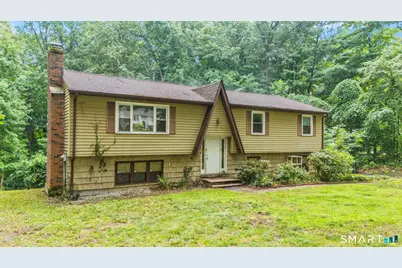 32 Woodhaven Drive, Burlington, CT 06013 - Photo 2