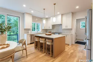 27 Bauer Pl Ext, Westport, CT 06880 - Photo 2