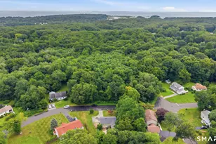 20 S Cobblers Ct, East Lyme, CT 06357 - Photo 2