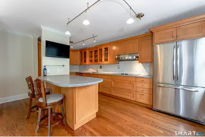 450 Center Street #15, Fairfield, CT 06890 - Photo 6