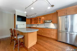 450 Center St, Fairfield, CT 06890 - Photo 6