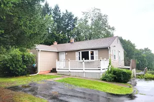 527 East Street N, Suffield, CT 06078 - Photo 1