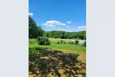 527 East Street North, Suffield, CT 06078 - Photo 2