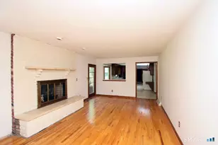 328 Saybrook Rd, Orange, CT 06477 - Photo 8