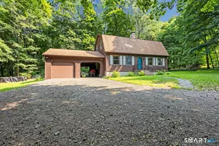 4 Railroad Ave, Plainfield, CT 06374 - Photo 1