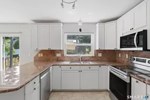 75 Burlington Rd, Farmington, CT 06085 - Photo 8