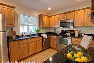 1707 Summer St, Stamford, CT 06905 - Photo 4
