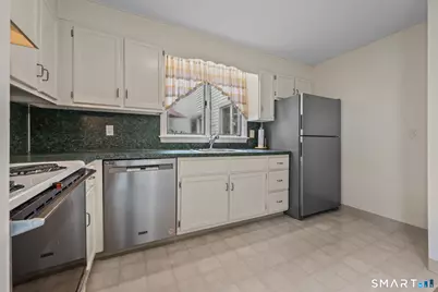 492 Dowd Avenue #492, Canton, CT 06019 - Photo 10