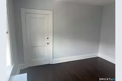 24 Circular Avenue #3B, Bridgeport, CT 06605 - Photo 6