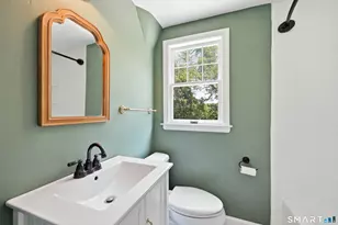 122 Overbrook Rd, West Hartford, CT 06107 - Photo 20