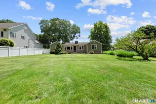 45 Woodridge Cir, Trumbull, CT 06611 - Photo 36
