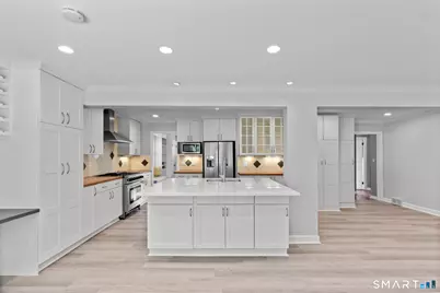 45 Woodridge Circle, Trumbull, CT 06611 - Photo 8