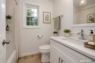 68 Tariffville Rd, Bloomfield, CT 06002 - Photo 6