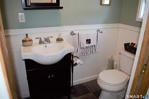 10 Hartford Ave, Old Lyme, CT 06371 - Photo 28