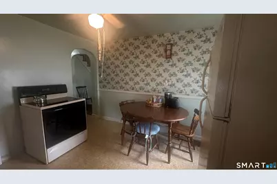 54 Paramount Avenue, Hamden, CT 06517 - Photo 2