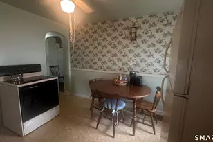 54 Paramount Ave, Hamden, CT 06517 - Photo 2