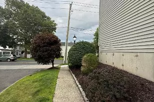 40 Division St, Danbury, CT 06810 - Photo 4