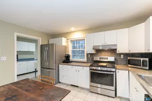 8 Oak Tree Ln, Lyme, CT 06371 - Photo 8