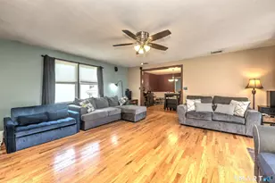 160 Tanglewood Dr, Hamden, CT 06518 - Photo 6