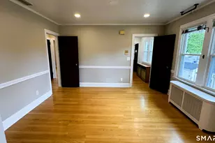 36 Somerset St, West Hartford, CT 06110 - Photo 6