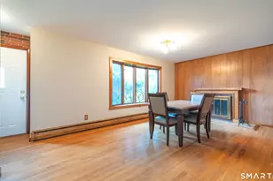 25 Lynn Dr, Wallingford, CT 06492 - Photo 6