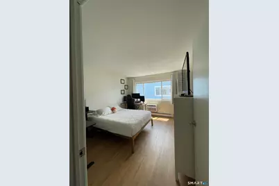13 West Washington Avenue #15, Stamford, CT 06902 - Photo 1