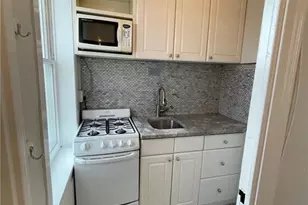 271 Greenwich Ave, Greenwich, CT 06830 - Photo 10
