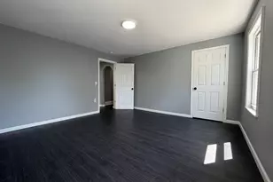 38 Summer St, Norwich, CT 06360 - Photo 16
