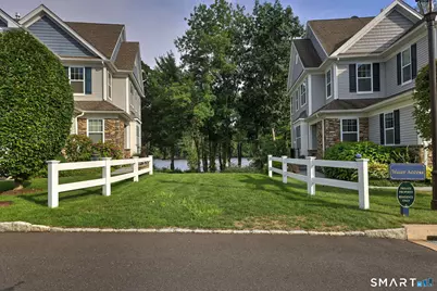 560 River Road #33, Shelton, CT 06484 - Photo 38