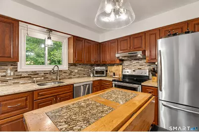 25 Booth Terrace, Hamden, CT 06518 - Photo 14