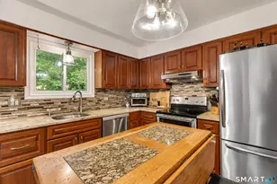 25 Booth Terrace, Hamden, CT 06518 - Photo 14