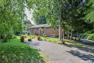 437 W Wolcott Ave, Windsor, CT 06095 - Photo 2