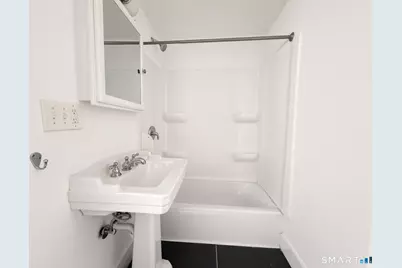 451 Hollister Avenue #2, Bridgeport, CT 06607 - Photo 6