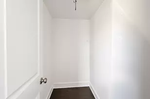 451 Hollister Ave, Bridgeport, CT 06607 - Photo 12