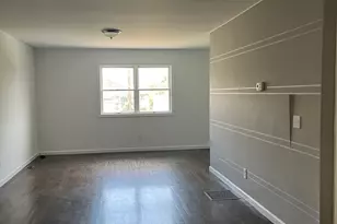 17 Dayton Rd, Bridgeport, CT 06606 - Photo 2