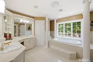 152 Williamsburg Dr, Southington, CT 06489 - Photo 32
