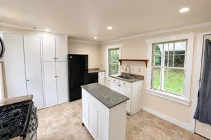111 Rockwell St, Winchester, CT 06098 - Photo 8