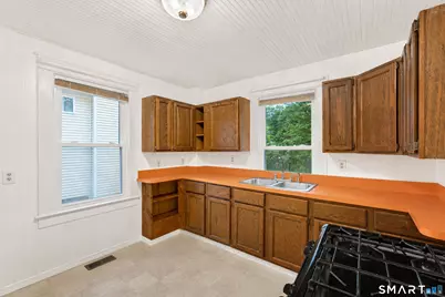 285 Niantic River Road, Waterford, CT 06385 - Photo 12