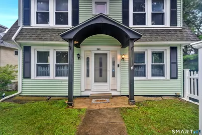 285 Niantic River Road, Waterford, CT 06385 - Photo 2