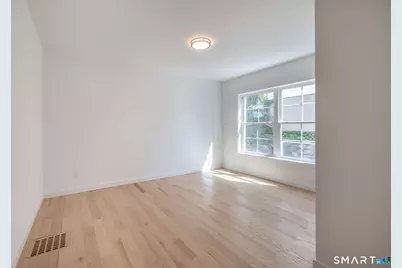 330 Pleasantview Avenue #First Floor, Bridgeport, CT 06606 - Photo 14