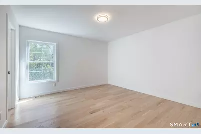 330 Pleasantview Avenue #First Floor, Bridgeport, CT 06606 - Photo 8