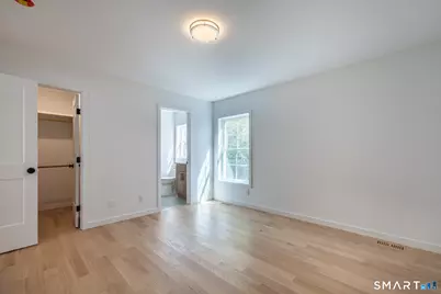 330 Pleasantview Avenue #First Floor, Bridgeport, CT 06606 - Photo 10