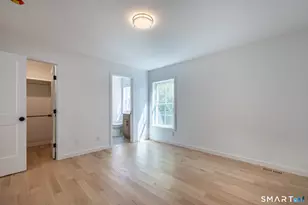 330 Pleasantview Ave, Bridgeport, CT 06606 - Photo 10